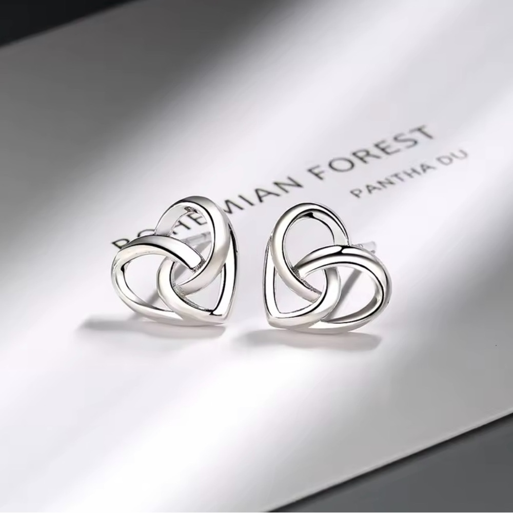 NEW 925 Silver Celtic Heart Knot Stud Earrings